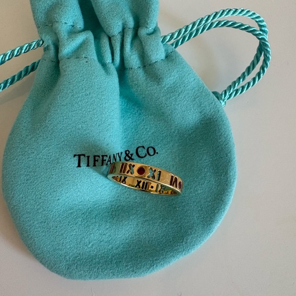 Tiffany & Co. Atlas Ring 18k yellow gold with Rubies